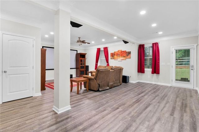526 Rokeby Drive, Woodstock, GA 30188