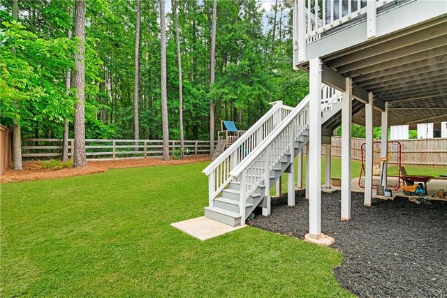 526 Rokeby Drive, Woodstock, GA 30188