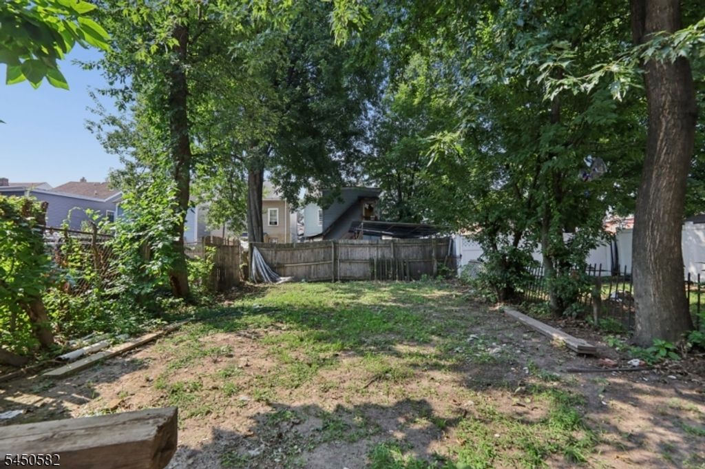 172 Godwin Ave, Paterson City, NJ 07501 — photo 2