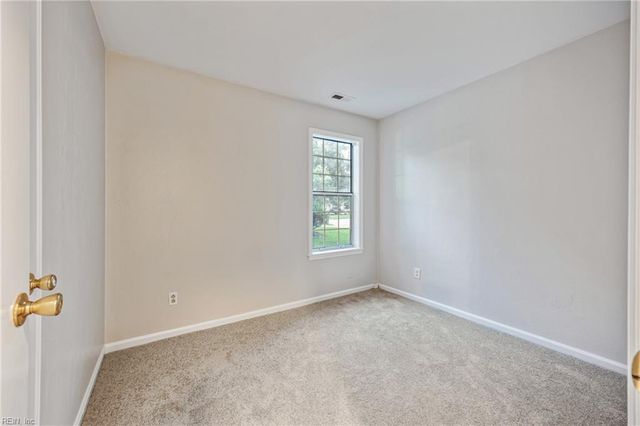 1414 Larkview DR, Virginia Beach, VA 23454
