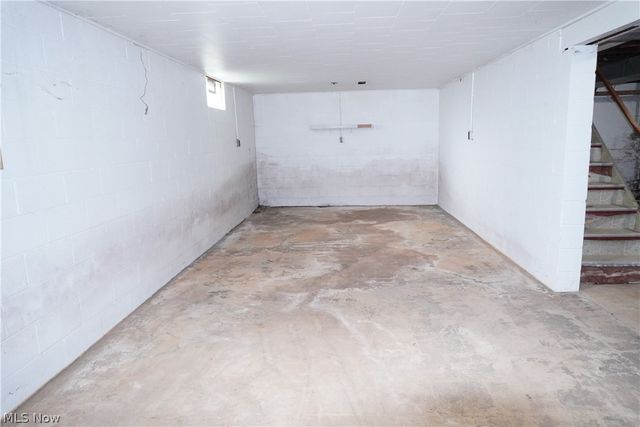 483 17th Street NW, Barberton, OH 44203