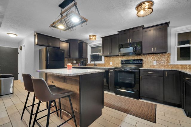 117 N Fairview Avenue, Niles City, MI 49120