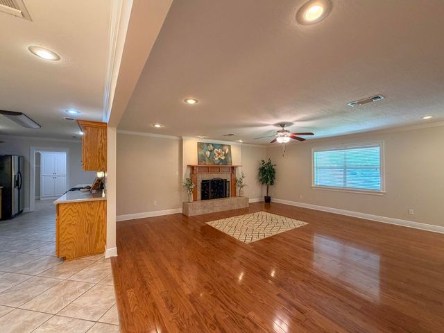 703 Maxwell Dr., Hattiesburg, MS 39401