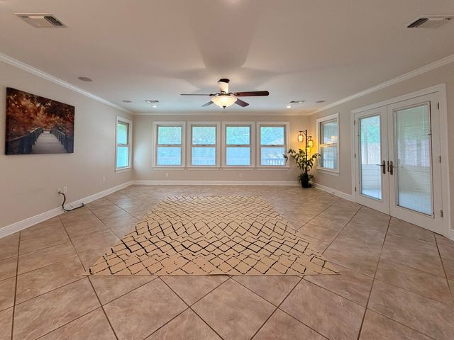 703 Maxwell Dr., Hattiesburg, MS 39401