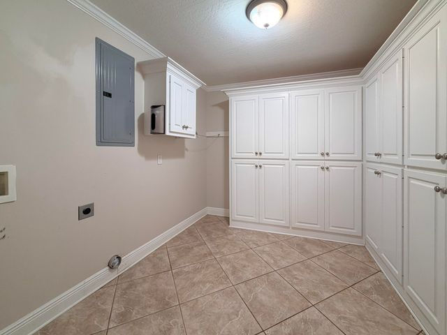 703 Maxwell Dr., Hattiesburg, MS 39401