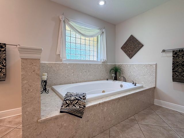 703 Maxwell Dr., Hattiesburg, MS 39401