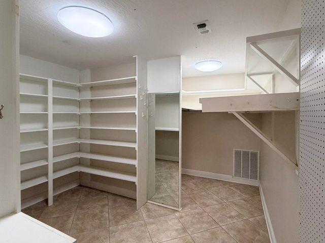 703 Maxwell Dr., Hattiesburg, MS 39401