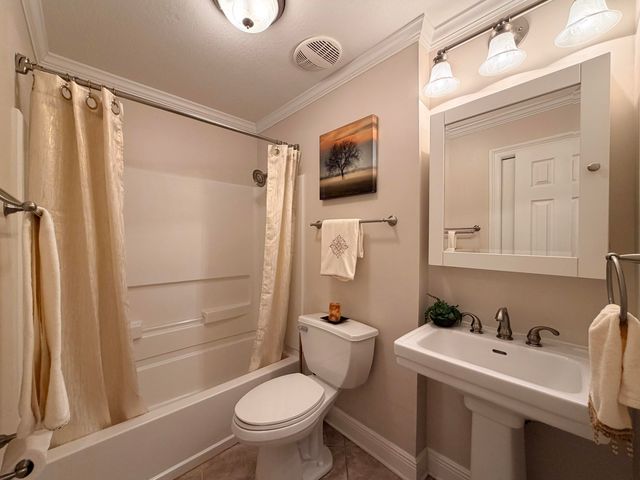 703 Maxwell Dr., Hattiesburg, MS 39401