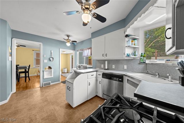 121 E 212th Street, Euclid, OH 44123