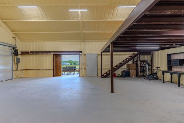 1100 Rs County Road 3150, Emory, TX 75440