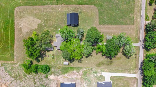 1100 Rs County Road 3150, Emory, TX 75440