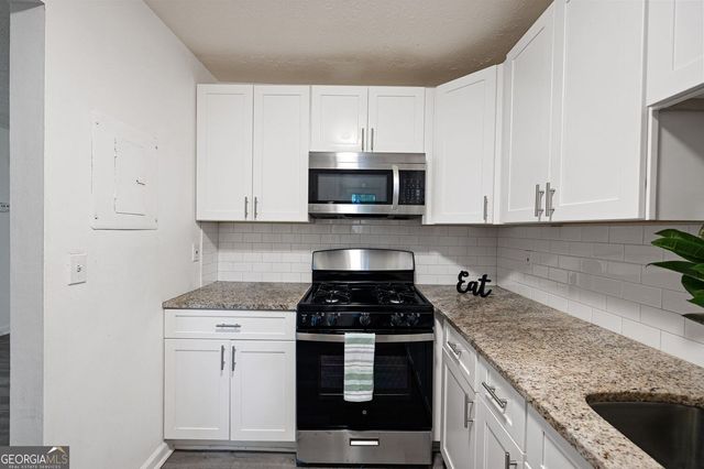 2082 Lenoa Lane, Austell, GA 30106
