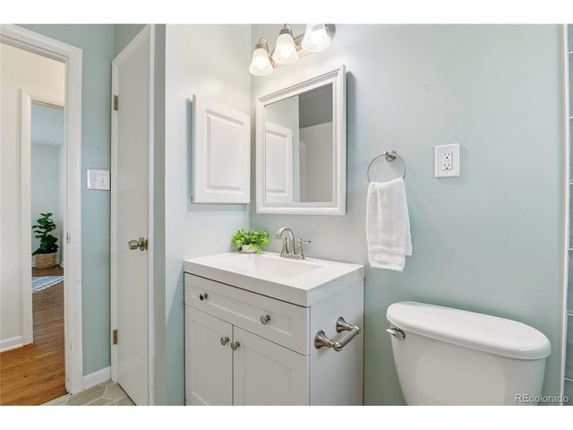 3323 W Monmouth Ave, Englewood, CO 80110