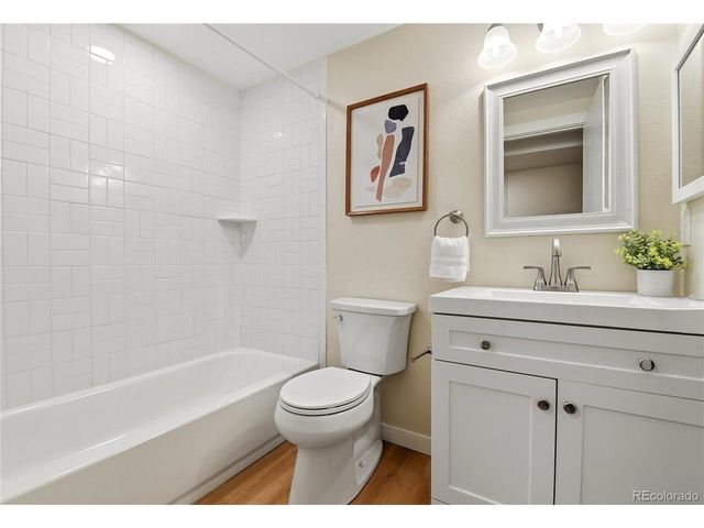 3323 W Monmouth Ave, Englewood, CO 80110