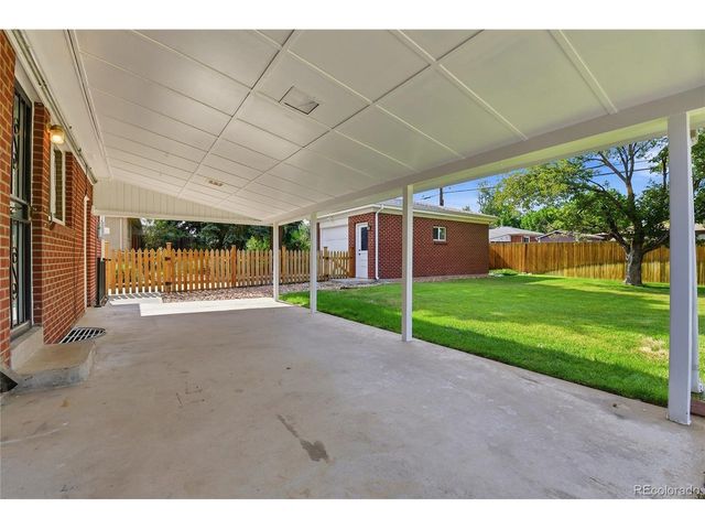 3323 W Monmouth Ave, Englewood, CO 80110