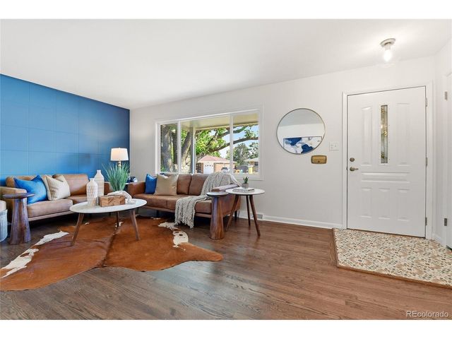 3323 W Monmouth Ave, Englewood, CO 80110