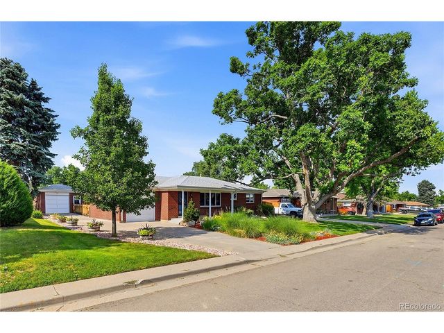 3323 W Monmouth Ave, Englewood, CO 80110