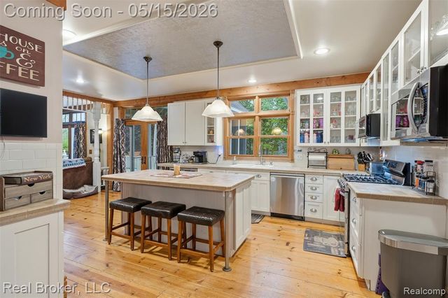 52798 Weathervane Drive, Chesterfield, MI 48047