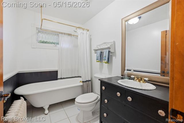 52798 Weathervane Drive, Chesterfield, MI 48047