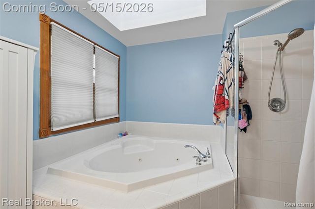 52798 Weathervane Drive, Chesterfield, MI 48047