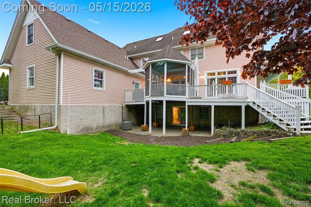 52798 Weathervane Drive, Chesterfield, MI 48047