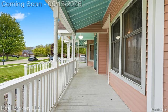 52798 Weathervane Drive, Chesterfield, MI 48047