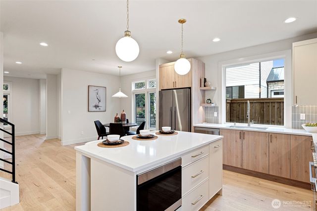 9315 132nd Avenue NE, Kirkland, WA 98033