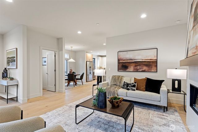 9315 132nd Avenue NE, Kirkland, WA 98033