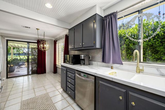 73450 Country Club Drive 284, Palm Desert, CA 92260
