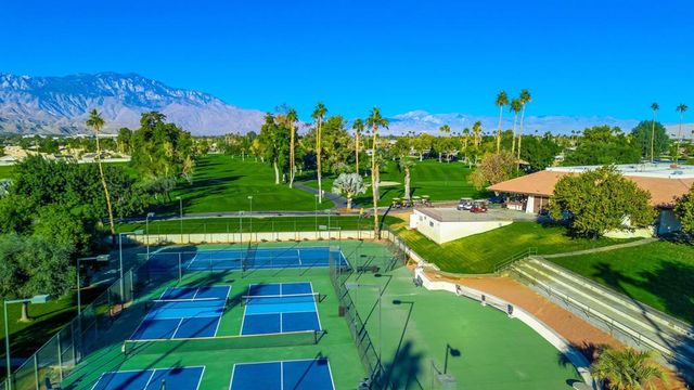 73450 Country Club Drive 284, Palm Desert, CA 92260