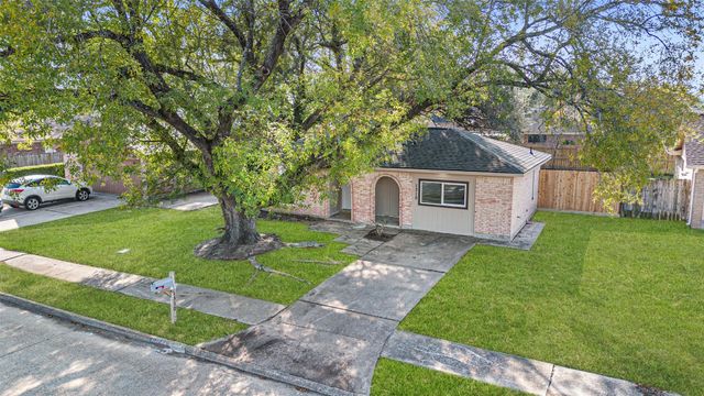 1310 Kenwick Place, Pasadena, TX 77504