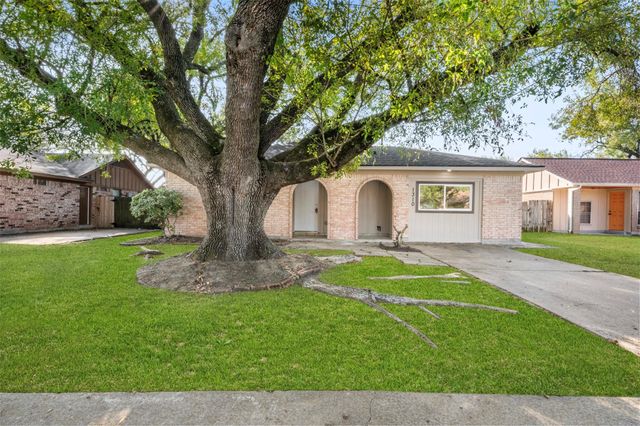 1310 Kenwick Place, Pasadena, TX 77504