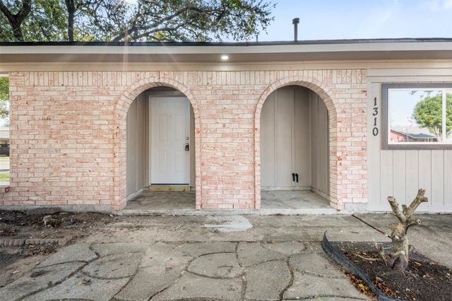 1310 Kenwick Place, Pasadena, TX 77504