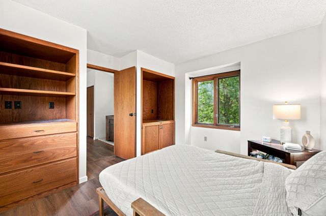 15 Fremont Drive S, Fargo, ND 58103