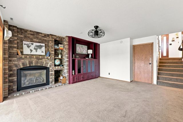 15 Fremont Drive S, Fargo, ND 58103