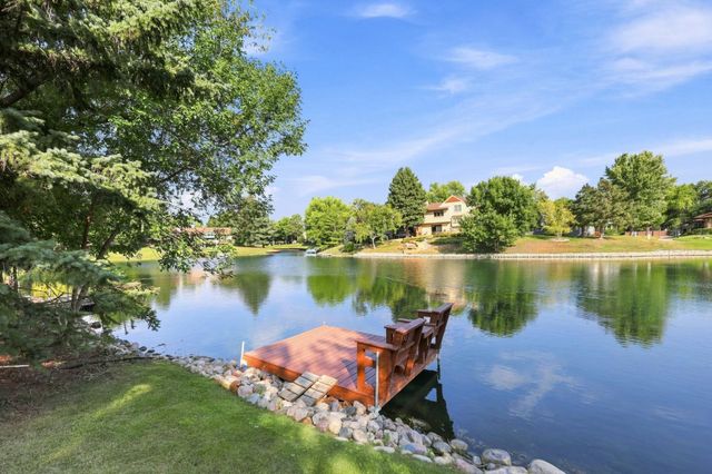 15 Fremont Drive S, Fargo, ND 58103