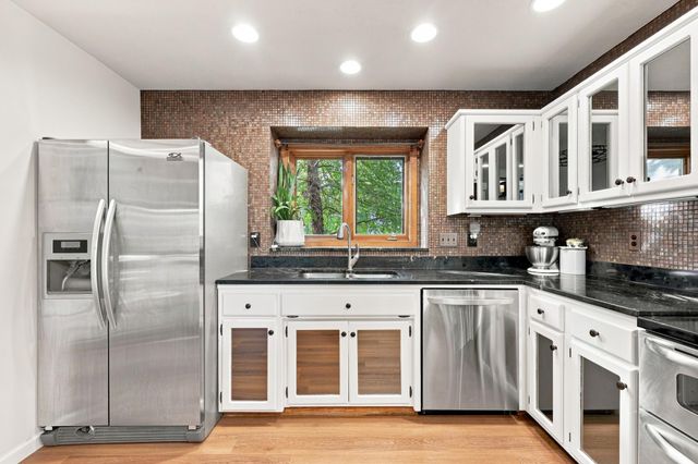 15 Fremont Drive S, Fargo, ND 58103
