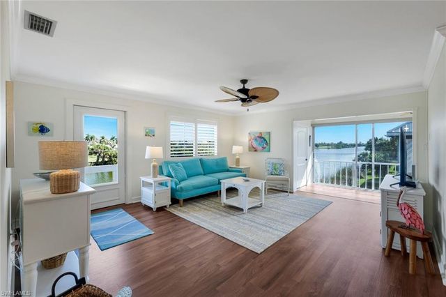 1610 Middle Gulf DR F5, Sanibel, FL 33957