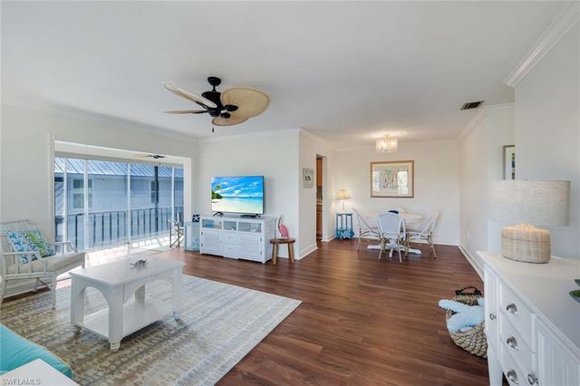1610 Middle Gulf DR F5, Sanibel, FL 33957