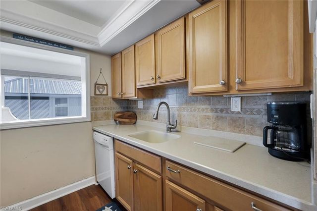 1610 Middle Gulf DR F5, Sanibel, FL 33957