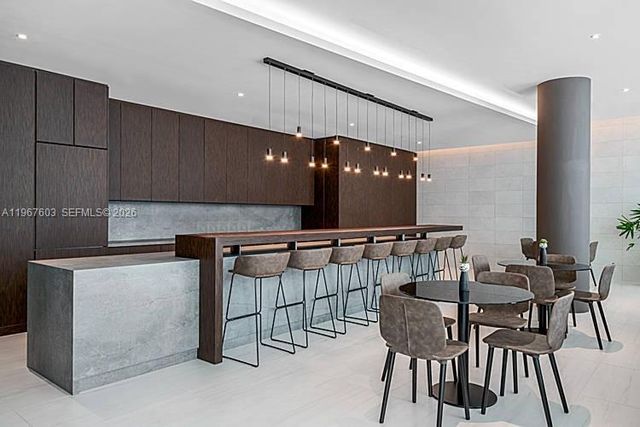 3900 Biscayne Blvd S-218, Miami, FL 33137