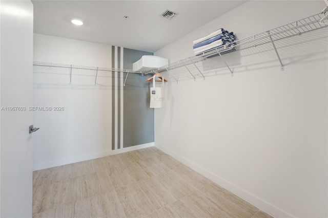 3900 Biscayne Blvd S-218, Miami, FL 33137