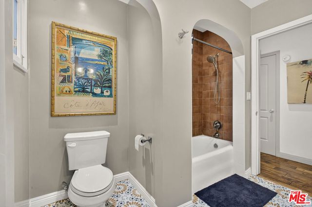 9002 Norma Place, West Hollywood, CA 90069