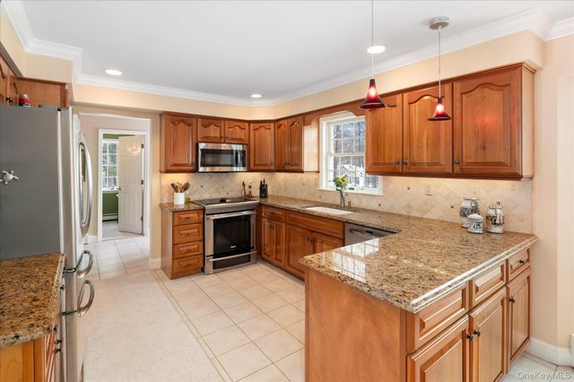 31 Lalli Drive, Katonah, NY 10536