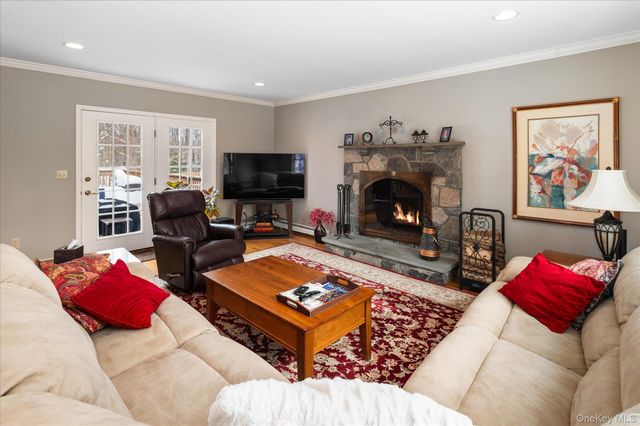 31 Lalli Drive, Katonah, NY 10536