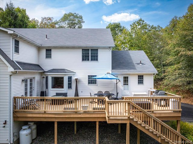 31 Lalli Drive, Katonah, NY 10536
