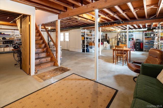 31 Lalli Drive, Katonah, NY 10536