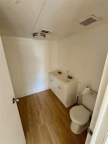 6240 WOODSMAN DRIVE, Zephyrhills, FL 33544