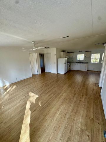 6240 WOODSMAN DRIVE, Zephyrhills, FL 33544