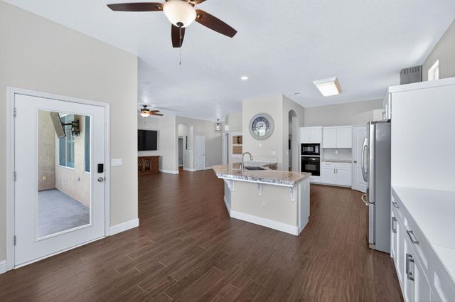 2319 Prescott Avenue, Clovis, CA 93619